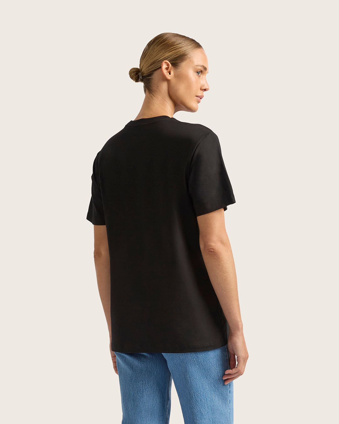 Women's Classic Crew Neck T-Shirt - Black