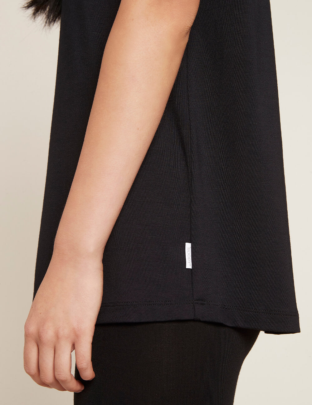 Downtime-Lounge-Top-Black-detail.jpg