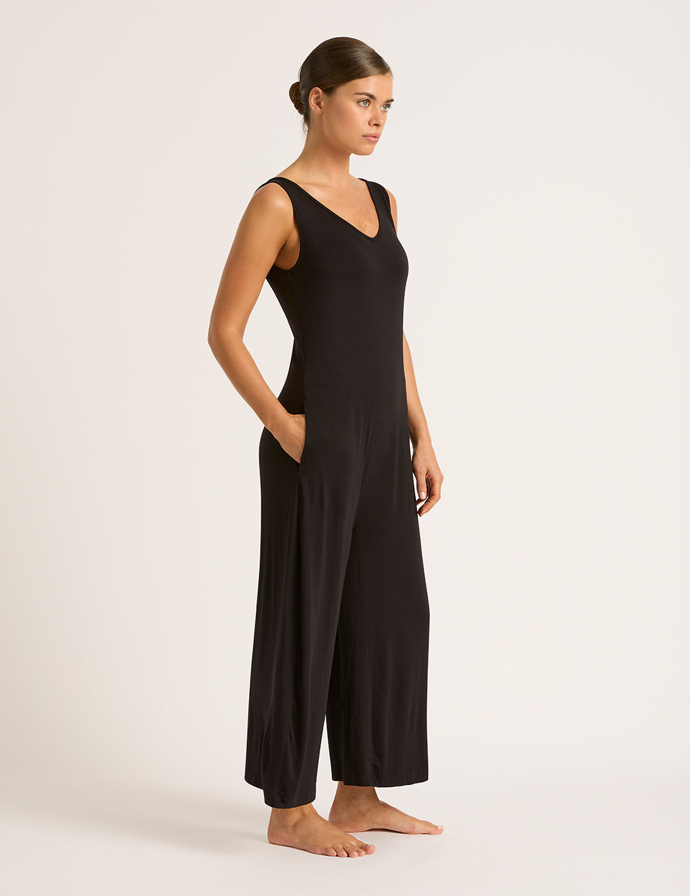 B10911_BLACK_Long Jumpsuit_4_v2.jpg