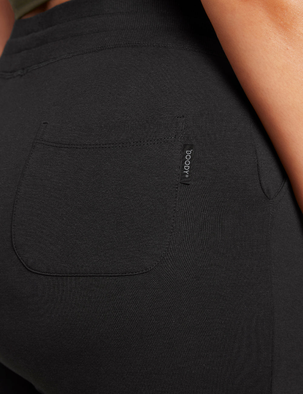 Women_s-Weekend-joggers-Black-Detail.jpg