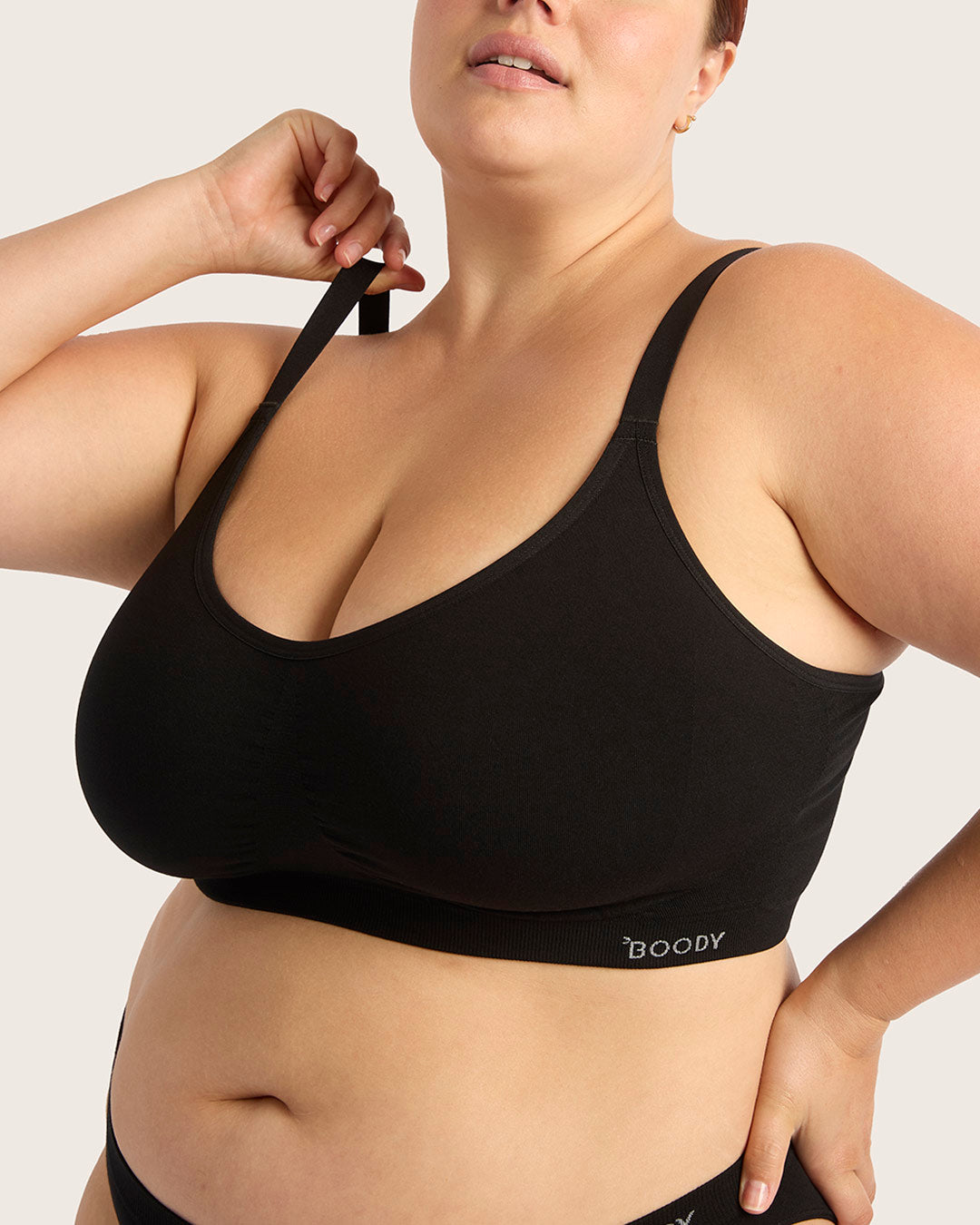 Full Bust Wireless Bra - Black