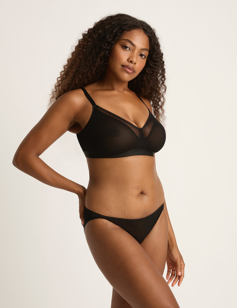 FreeMesh Full Bust Wireless Bra - Black