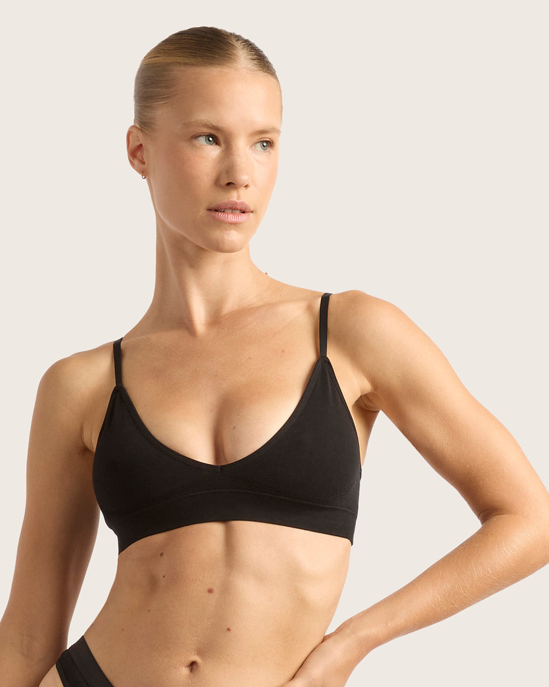 LYOLYTE Triangle Bralette - Black