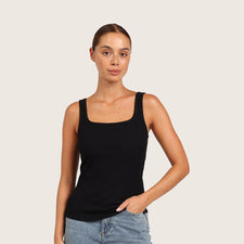 Model's Headshot - Emma Hedley