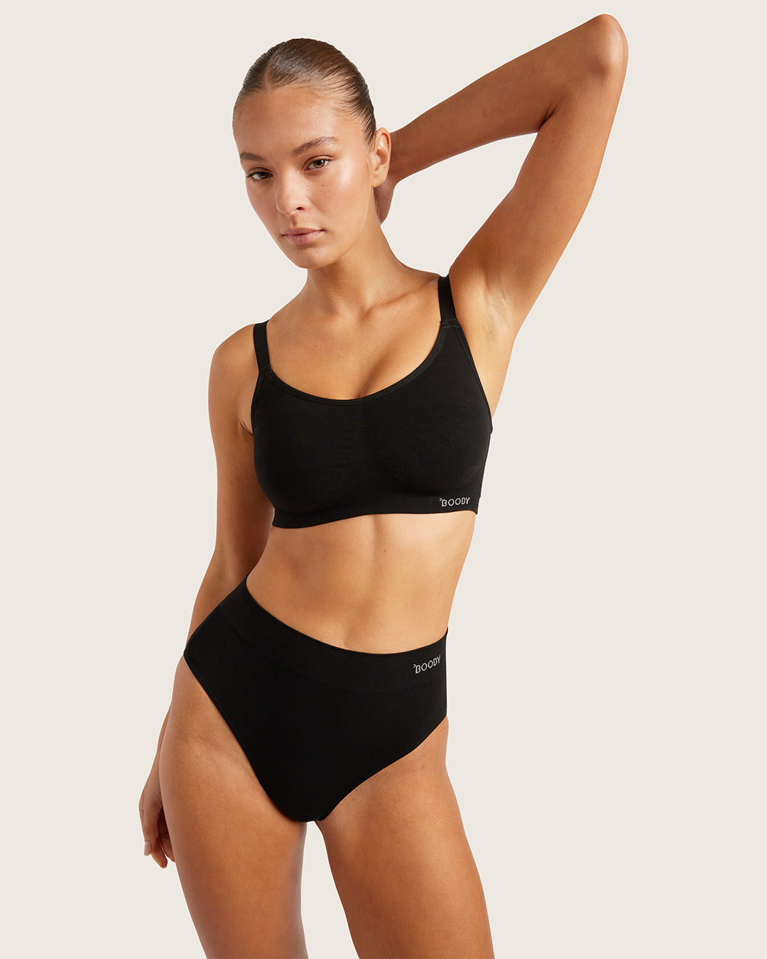 Full Bust Wireless Bra - Black