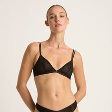 Model's Headshot - Laura De Wit