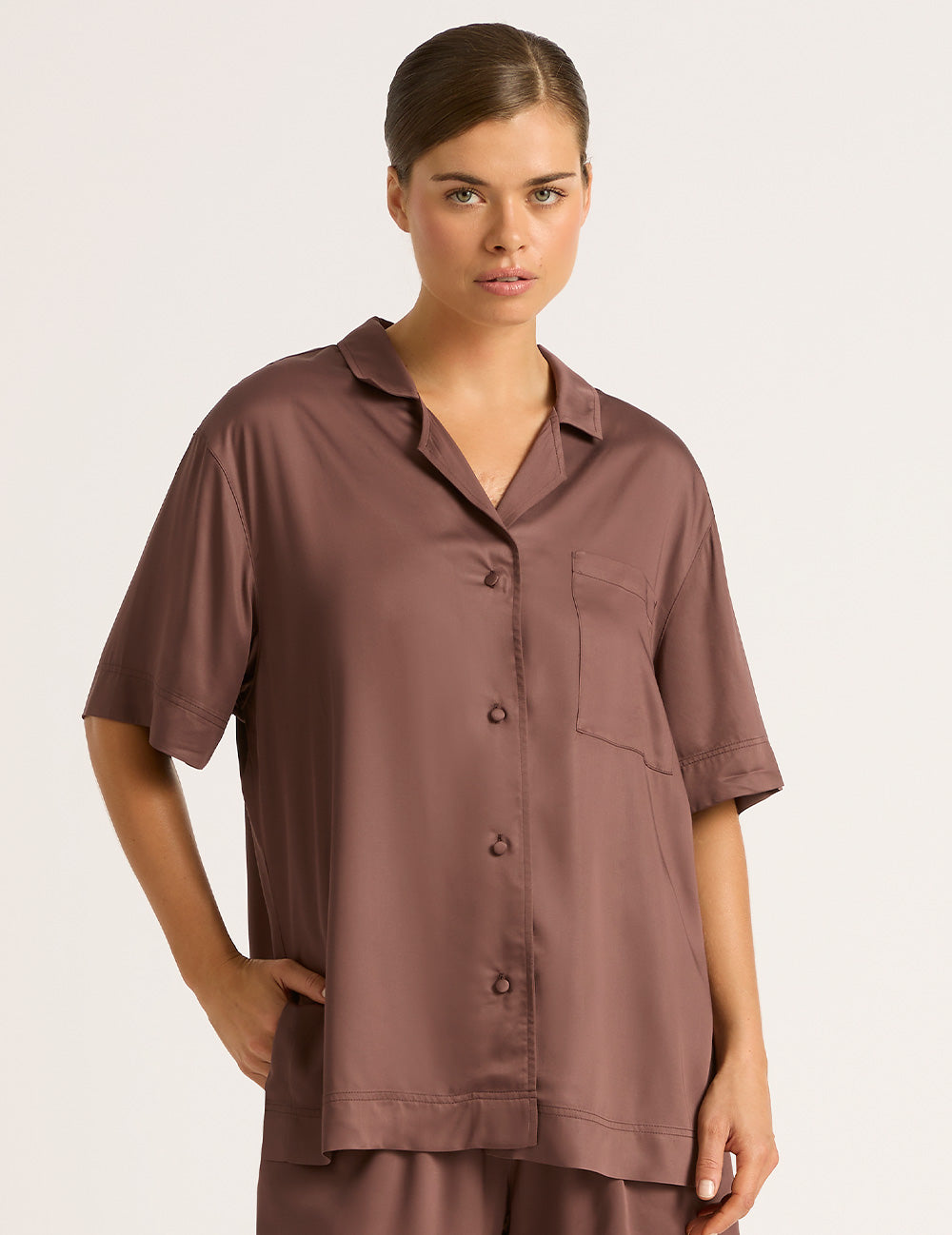 Vegan Silk Short Sleeve Shirt - Garnet