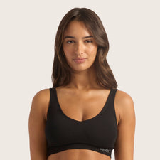 Model's Headshot - Kushi Leggo